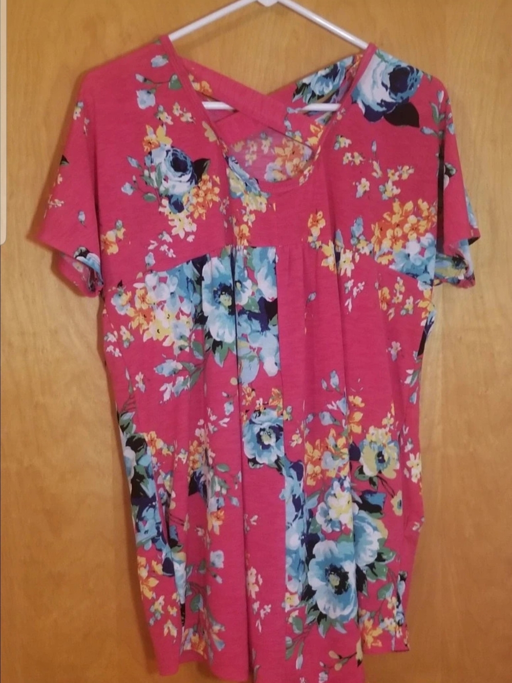 Heimish USA Silky Type Floral Crisscross Back Dress Blouse Womens Size Large